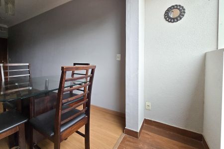 Apartamento à venda com 67m², 3 quartos e 1 vaga Apartamento à venda com 67m², 3 quartos e 1 vagaSacada
