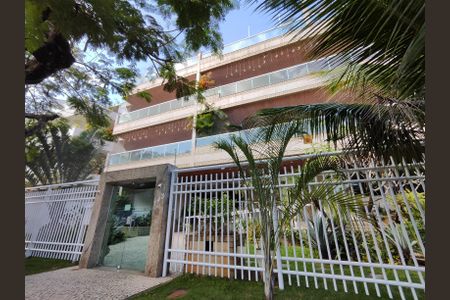 Apartamento à venda com 100m², 3 quartos e 3 vagasFachada