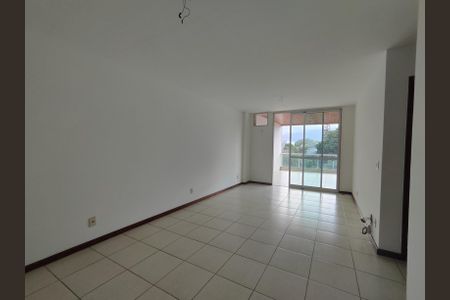 Apartamento à venda com 100m², 3 quartos e 3 vagasSala