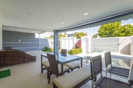 Casa de condomínio para alugar com 370m², 6 quartos e 5 vagas Casa de condomínio para alugar com 370m², 6 quartos e 5 vagasÁrea de Lazer