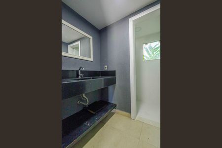 Casa de condomínio para alugar com 370m², 6 quartos e 5 vagas Casa de condomínio para alugar com 370m², 6 quartos e 5 vagasLavabo 2