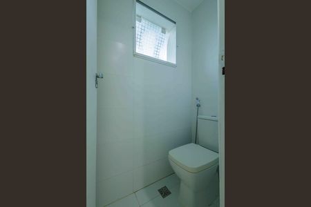 Casa de condomínio para alugar com 370m², 6 quartos e 5 vagas Casa de condomínio para alugar com 370m², 6 quartos e 5 vagasLavabo 1