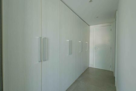 Casa de condomínio para alugar com 370m², 6 quartos e 5 vagas Casa de condomínio para alugar com 370m², 6 quartos e 5 vagasSuíte 1