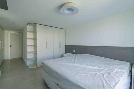 Casa de condomínio para alugar com 370m², 6 quartos e 5 vagas Casa de condomínio para alugar com 370m², 6 quartos e 5 vagasSuíte 1