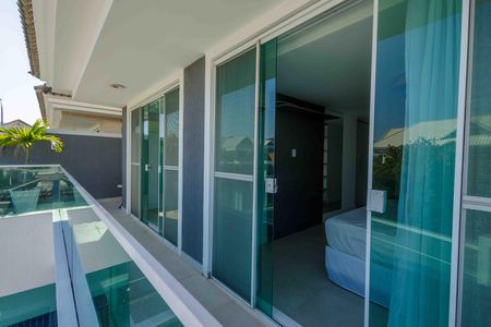 Casa de condomínio para alugar com 370m², 6 quartos e 5 vagas Casa de condomínio para alugar com 370m², 6 quartos e 5 vagasVaranda das Suítes 1 e 2