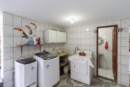 Casa à venda com 430m², 5 quartos e 3 vagasÁrea de serviço