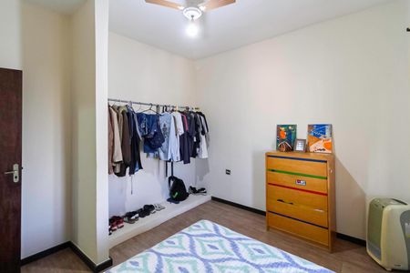 Casa à venda com 430m², 5 quartos e 3 vagasQuarto 2