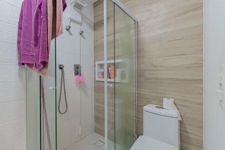 Casa à venda com 900m², 5 quartos e 7 vagasBanheiro da Suíte 1