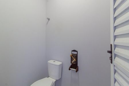 Casa à venda com 900m², 5 quartos e 7 vagasBanheiro de Serviço