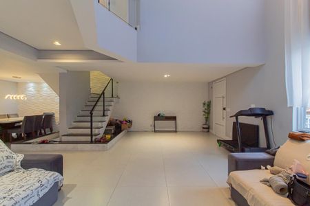 Casa à venda com 900m², 5 quartos e 7 vagasSala 1