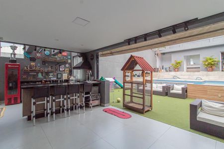 Casa à venda com 900m², 5 quartos e 7 vagasChurrasqueira