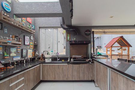 Casa à venda com 900m², 5 quartos e 7 vagasChurrasqueira