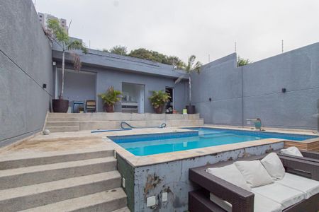 Casa à venda com 900m², 5 quartos e 7 vagasPiscina