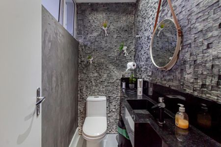 Casa à venda com 900m², 5 quartos e 7 vagasLavabo