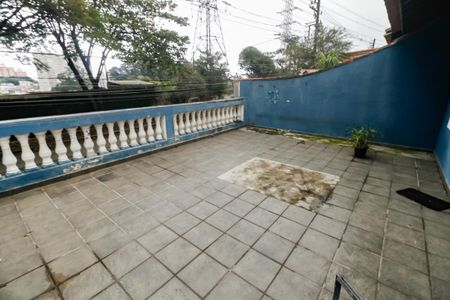 Casa à venda com 176m², 4 quartos e 2 vagas Casa à venda com 176m², 4 quartos e 2 vagasQuintal