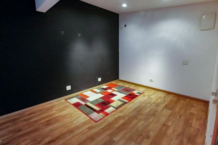 Casa à venda com 176m², 4 quartos e 2 vagas Casa à venda com 176m², 4 quartos e 2 vagasQuarto 3