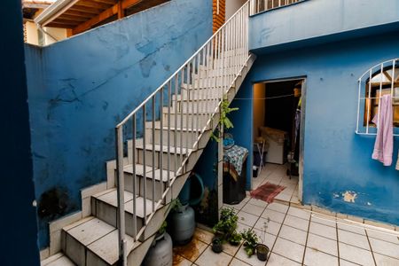 Casa à venda com 176m², 4 quartos e 2 vagas Casa à venda com 176m², 4 quartos e 2 vagasQuintal