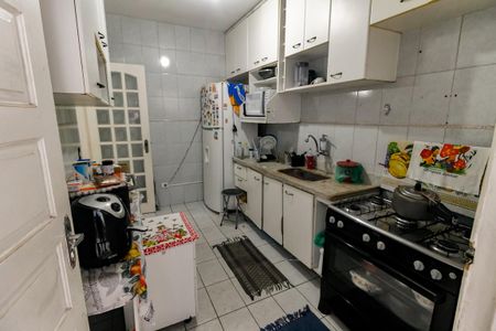 Casa à venda com 176m², 4 quartos e 2 vagas Casa à venda com 176m², 4 quartos e 2 vagasCozinha