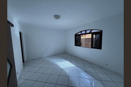 Casa para alugar com 70m², 2 quartos e 1 vaga Casa para alugar com 70m², 2 quartos e 1 vagaSuite