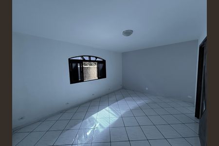 Casa para alugar com 70m², 2 quartos e 1 vaga Casa para alugar com 70m², 2 quartos e 1 vagaSuite