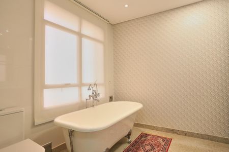 Apartamento para alugar com 250m², 4 quartos e 3 vagasBanheiro da Suíte