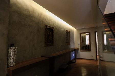 Apartamento para alugar com 250m², 4 quartos e 3 vagasCorredor