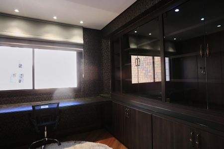 Apartamento para alugar com 250m², 4 quartos e 3 vagasEscritório