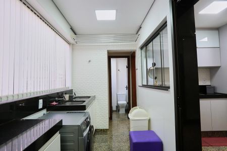 Apartamento para alugar com 250m², 4 quartos e 3 vagasÁrea de Serviço