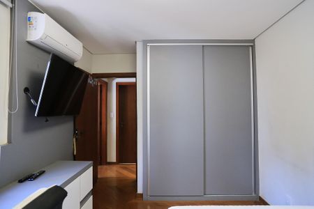 Apartamento para alugar com 250m², 4 quartos e 3 vagasQuarto 3