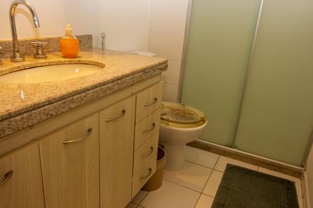 Apartamento à venda com 117m², 4 quartos e 2 vagasBanheiro Social