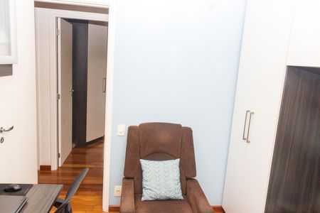 Apartamento à venda com 117m², 4 quartos e 2 vagasQuarto 3