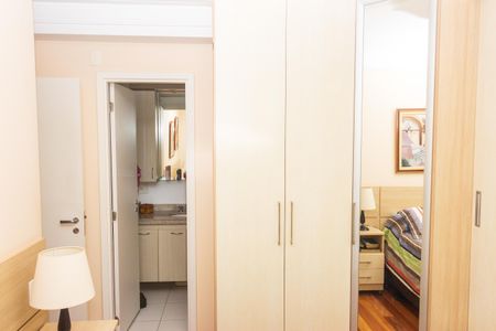 Apartamento à venda com 117m², 4 quartos e 2 vagasSuíte