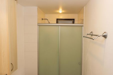 Apartamento à venda com 117m², 4 quartos e 2 vagasBanheiro Social