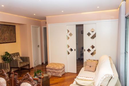 Apartamento à venda com 117m², 4 quartos e 2 vagasQuarto 1