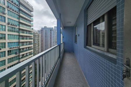 Apartamento para alugar com 95m², 2 quartos e 1 vagavaranda