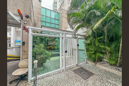Apartamento para alugar com 62m², 2 quartos e 1 vagaFachada