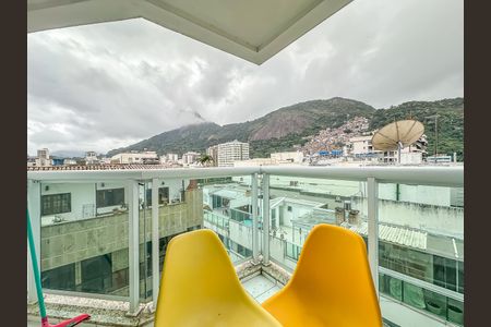 Apartamento para alugar com 62m², 2 quartos e 1 vagaSacada/Suite 