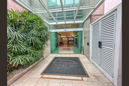 Apartamento para alugar com 62m², 2 quartos e 1 vagaFachada