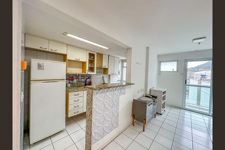 Apartamento para alugar com 62m², 2 quartos e 1 vagaCozinha