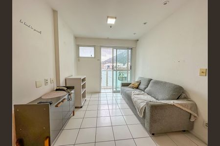 Apartamento para alugar com 62m², 2 quartos e 1 vagaSala