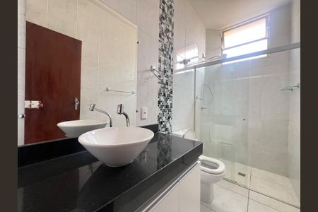 Banheiro do Quarto 2 de apartamento à venda com 3 quartos, 105m² em Coração Eucarístico, Belo Horizonte