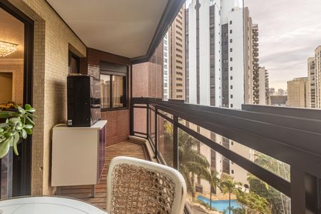 Apartamento à venda com 122m², 3 quartos e 2 vagasVaranda gourmet