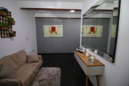 Apartamento à venda com 56m², 2 quartos e 1 vagaHall de entrada