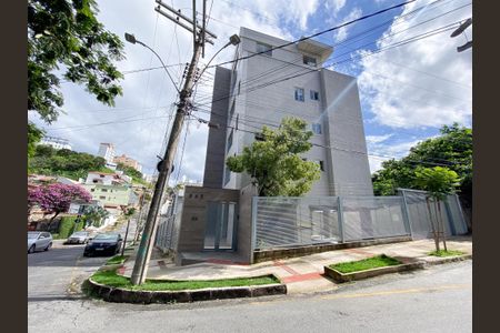 Apartamento à venda com 82m², 2 quartos e 1 vagaFachada