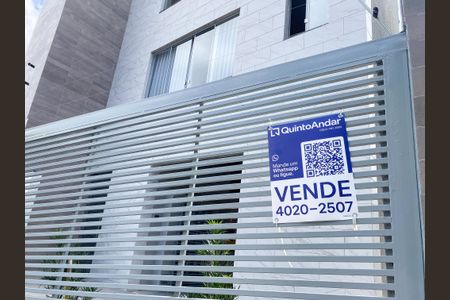 Apartamento à venda com 82m², 2 quartos e 1 vagaPlaquinha 