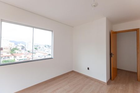 Apartamento à venda com 82m², 2 quartos e 1 vagaQuarto 2