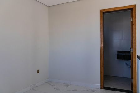 Apartamento à venda com 82m², 2 quartos e 2 vagas Apartamento à venda com 82m², 2 quartos e 2 vagasSuíte