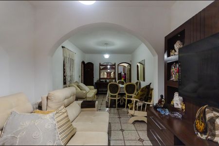 Casa para alugar com 203m², 4 quartos e 2 vagas Casa para alugar com 203m², 4 quartos e 2 vagasSala