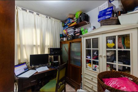 Casa para alugar com 203m², 4 quartos e 2 vagas Casa para alugar com 203m², 4 quartos e 2 vagasQuarto 1