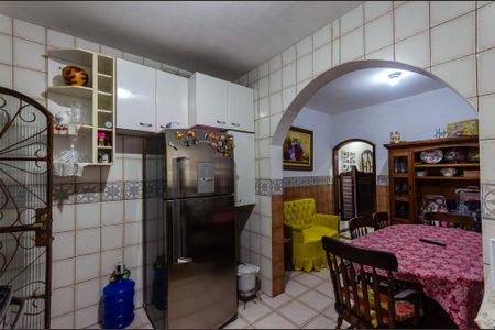 Casa para alugar com 203m², 4 quartos e 2 vagas Casa para alugar com 203m², 4 quartos e 2 vagasCozinha